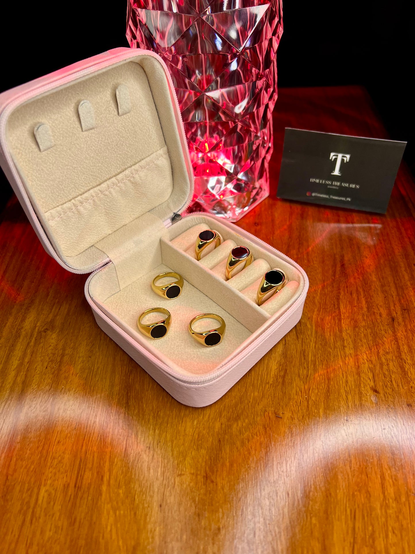 Premium Quality Stainless Steel 18k Onyx Signet Ring