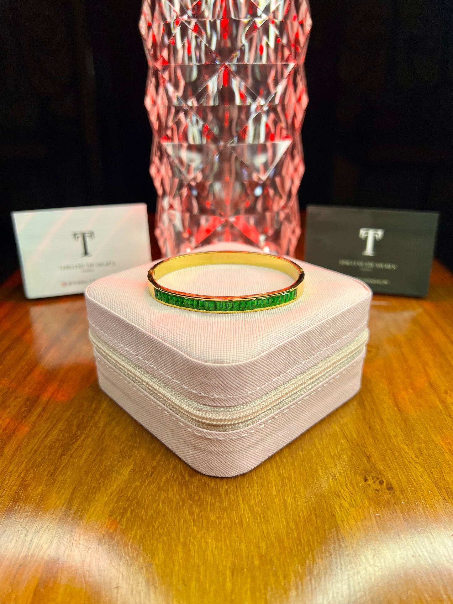 Premium Quality Stainless Steel 18k Green Stone Luxury Handcuff