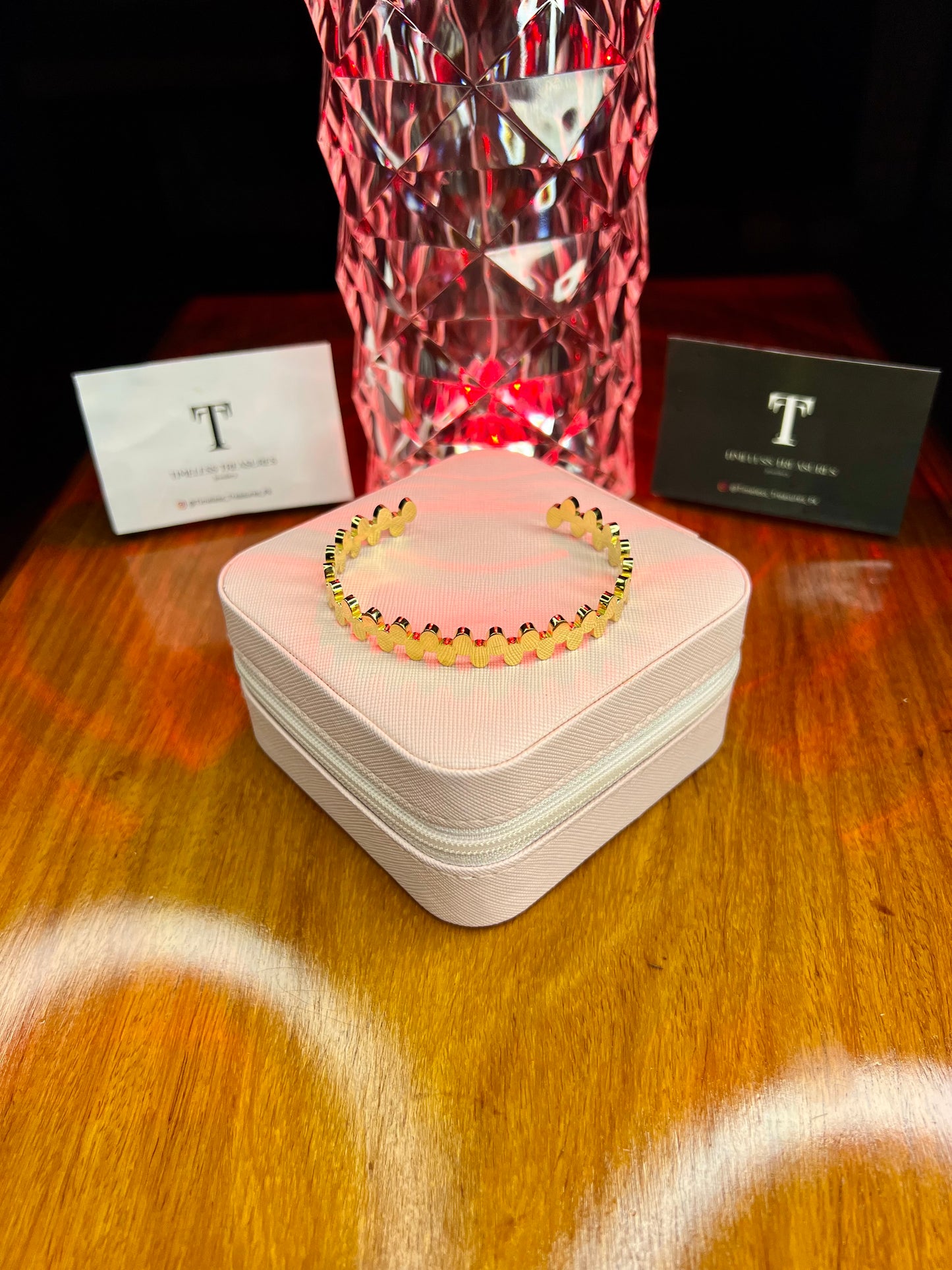 Premium Quality Stainless Steel 18k Timeless Petal Bracelet