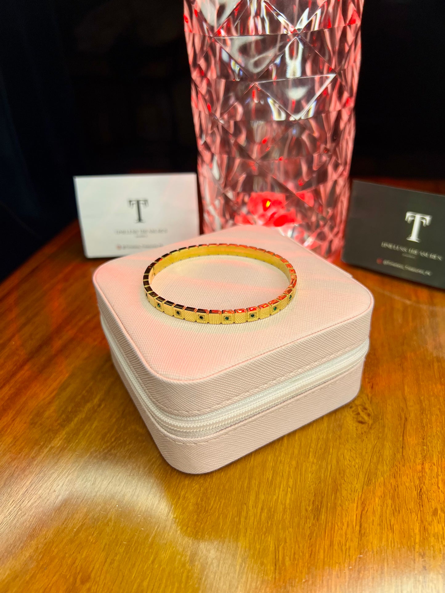 Premium Quality Stainless Steel 18k Green Stone Luxury Handcuff