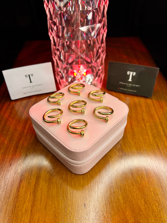 Premium Quality Stainless Steel 18k Golden Nail Stone Ring