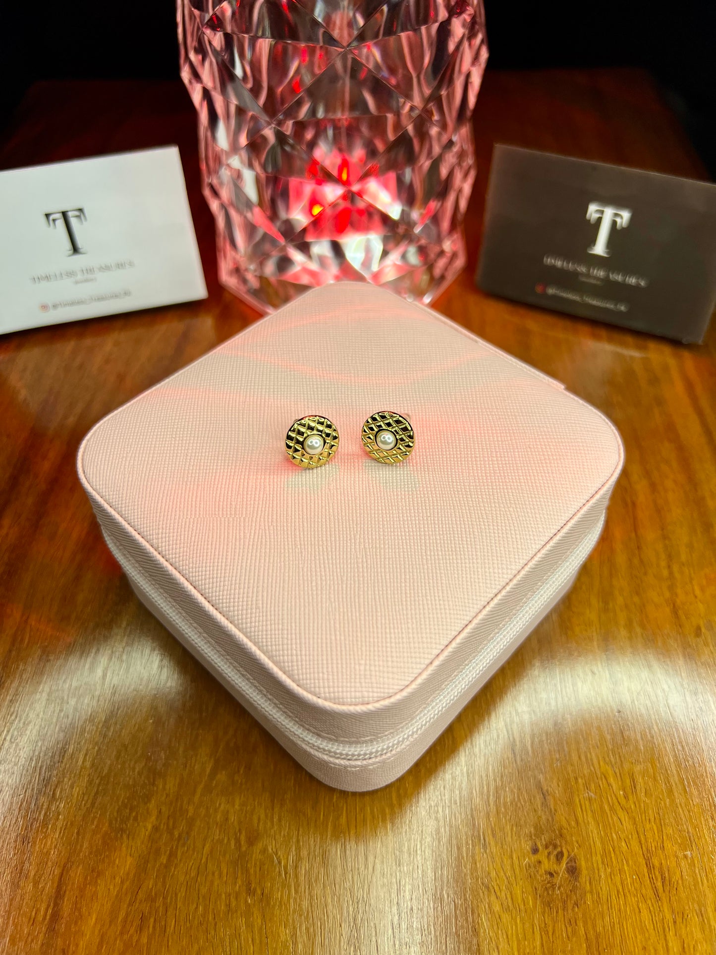 Premium Quality Stainless Steel 18k Small Pearl Vintage EarStuds