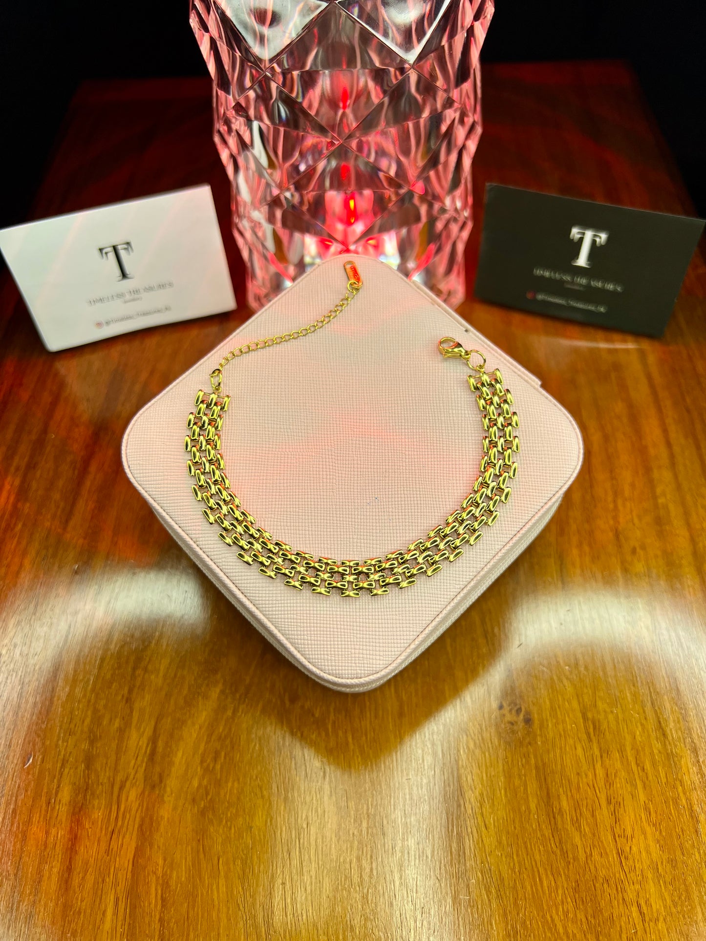 Premium Quality Stainless Steel 18k Golden Embrace Bracelet