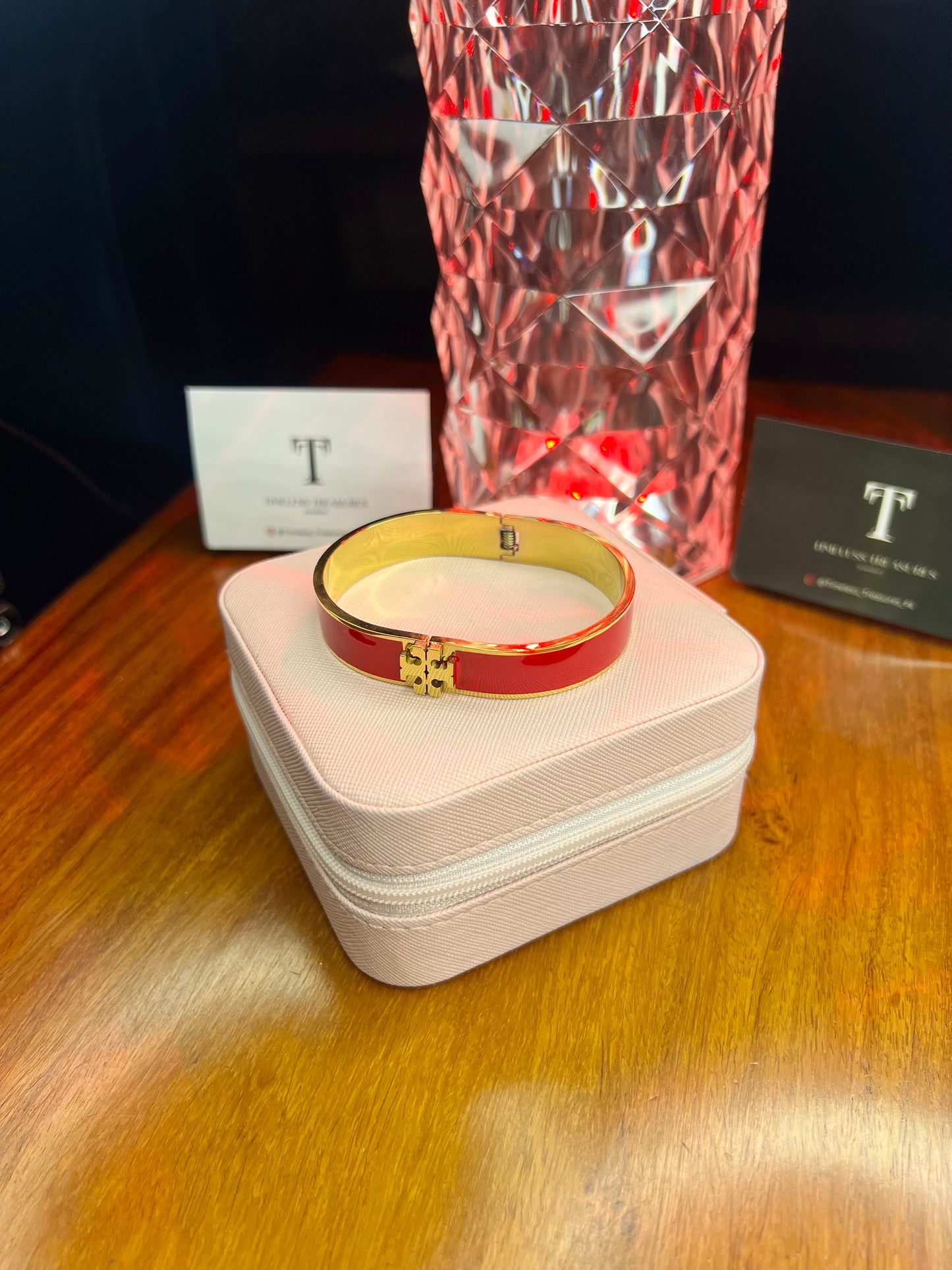 Premium Quality Stainless Steel 18k Tory Red Luxury Handcuff