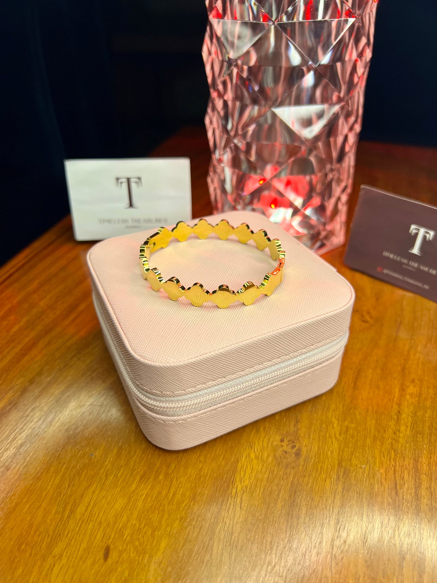 Premium Quality Stainless Steel 18k Multi Clove Gold Handcuff