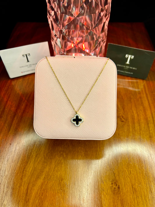 Premium Quality Stainless Steel 18k Double Side White and Black Luxury Clover Necklace