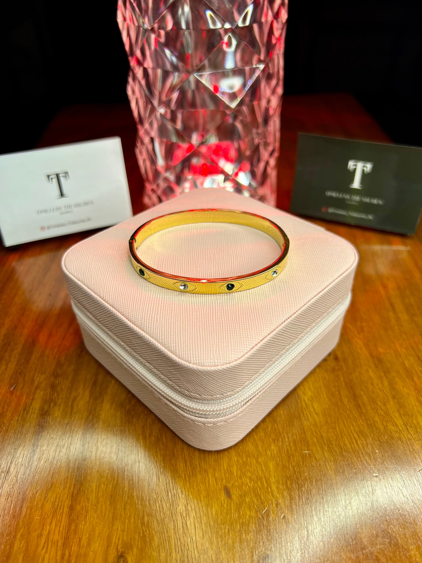 Premium Quality Stainless Steel 18k Green n White Eye Design Stone Handcuff