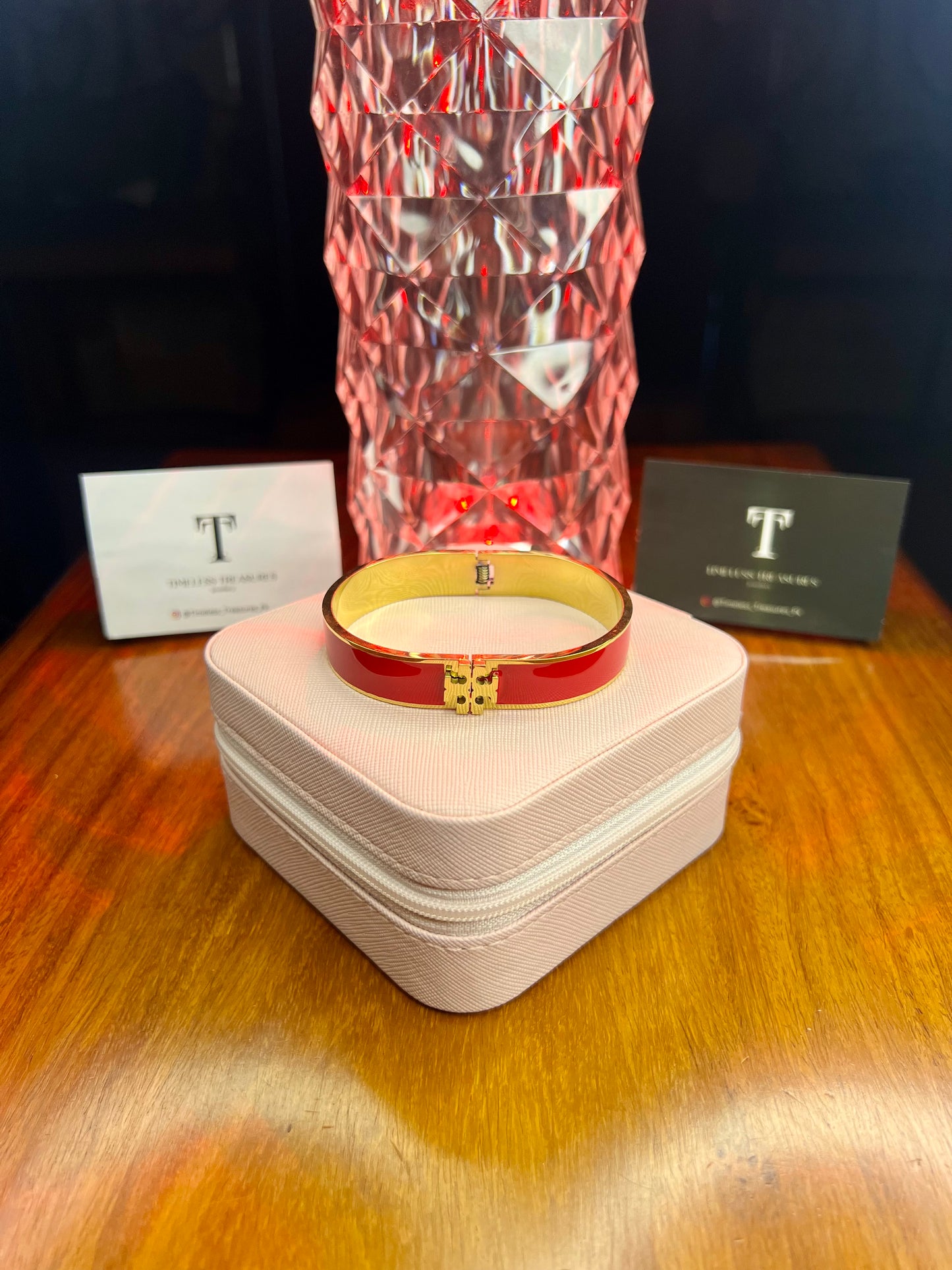 Premium Quality Stainless Steel 18k Tory Red Luxury Handcuff