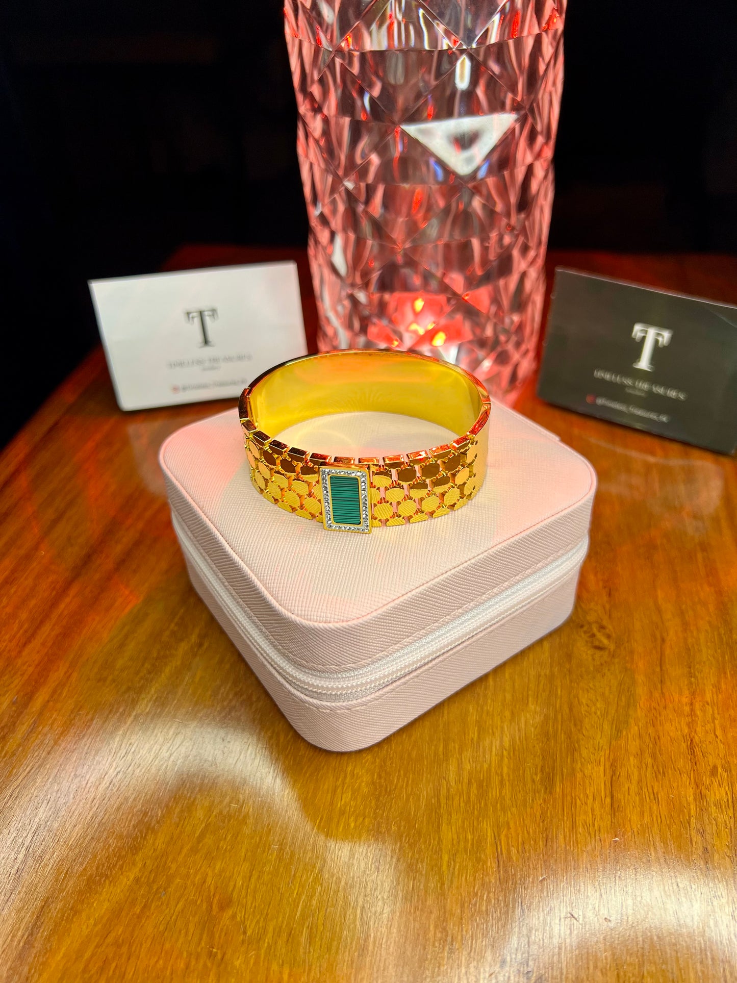 Premium Quality Stainless Steel 18k Green Tag Luxury Handcuff