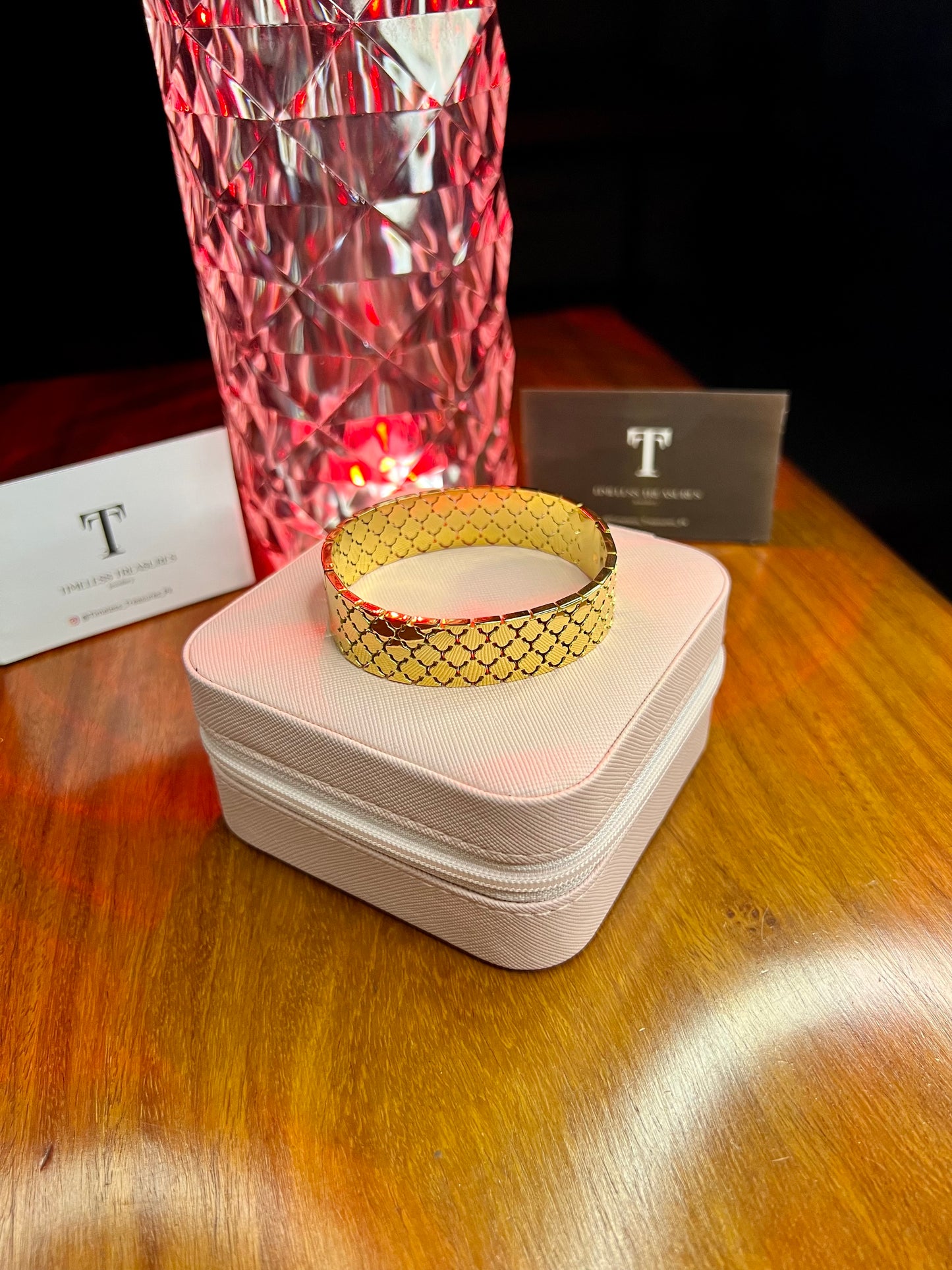 Premium Quality Stainless Steel 18k Honey Comb High Quality Handcuff