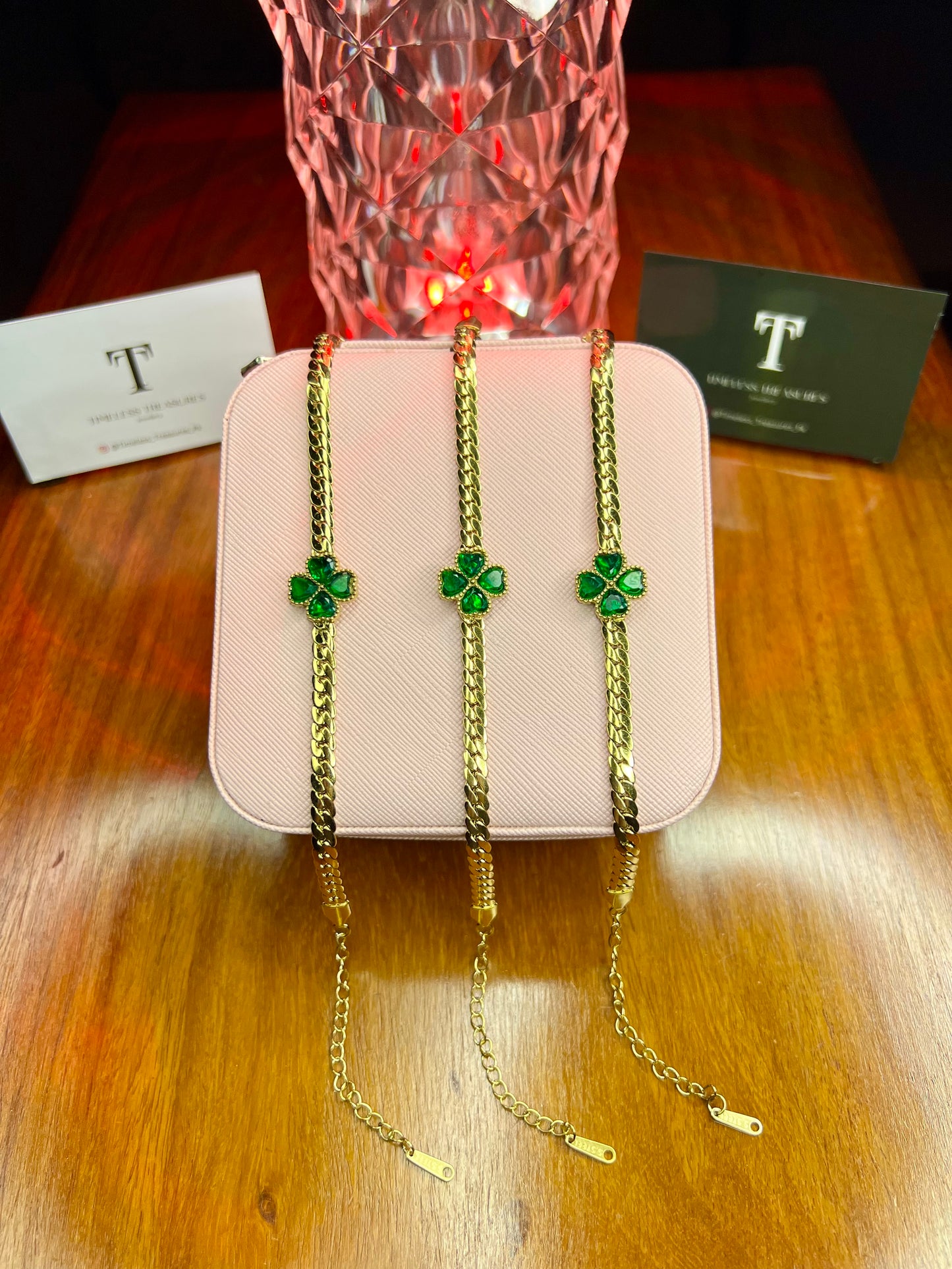 Premium Quality Stainless Steel 18k Green Stone Clove Bracelet