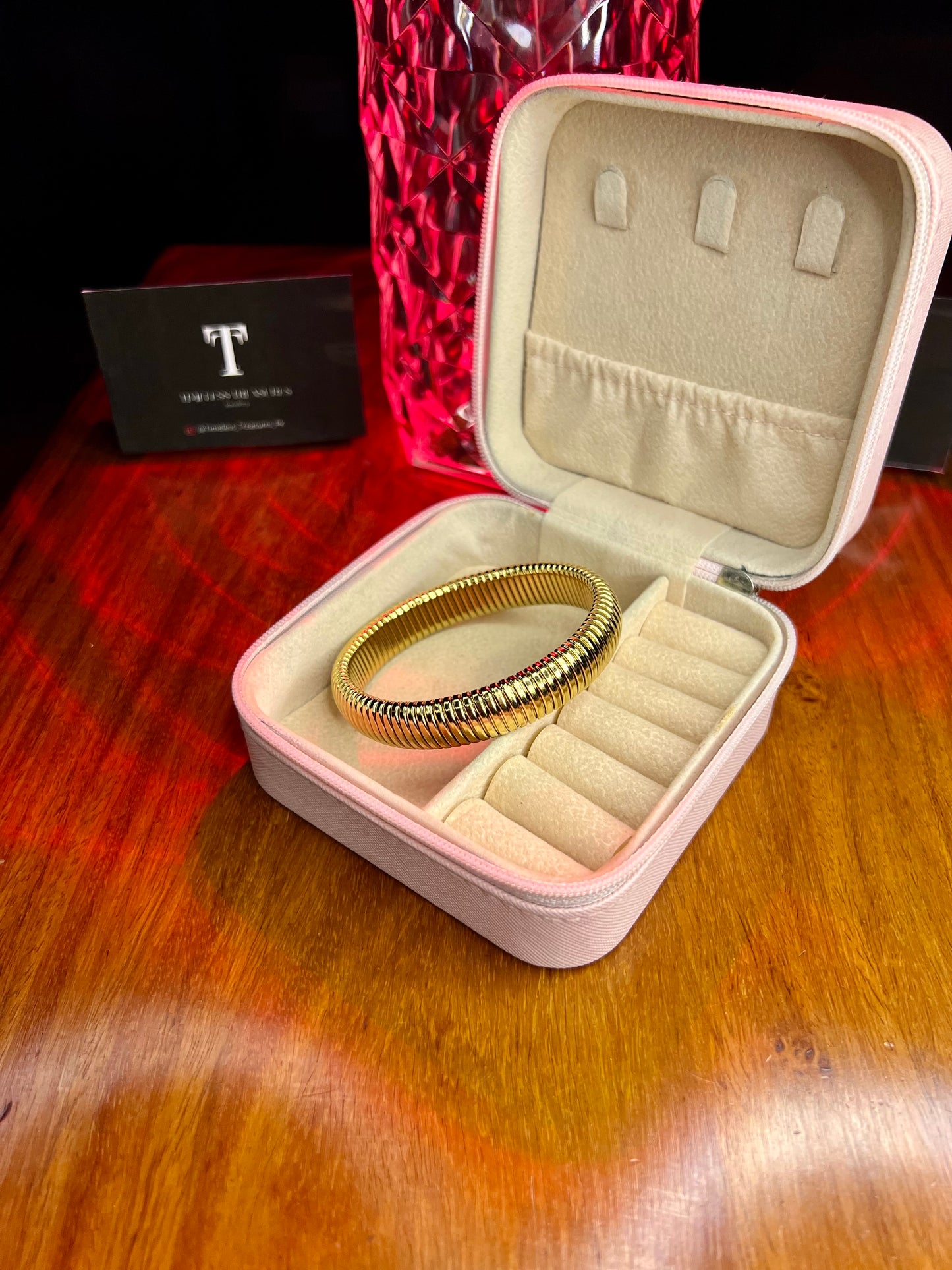Premium Quality Stainless Steel 18k Aura Ridge Bangle