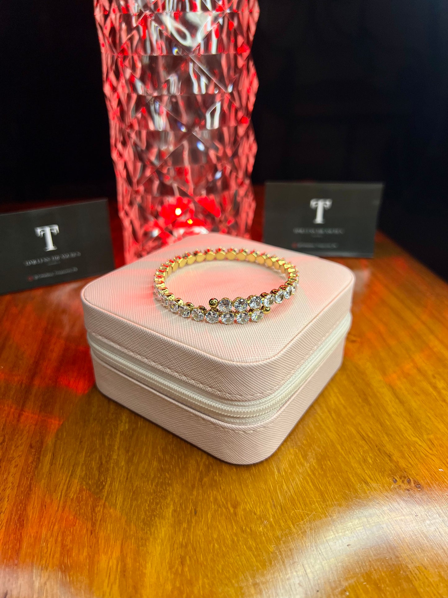 Premium Quality Stainless Steel 18k Nirvana Stone Luxury Cuff