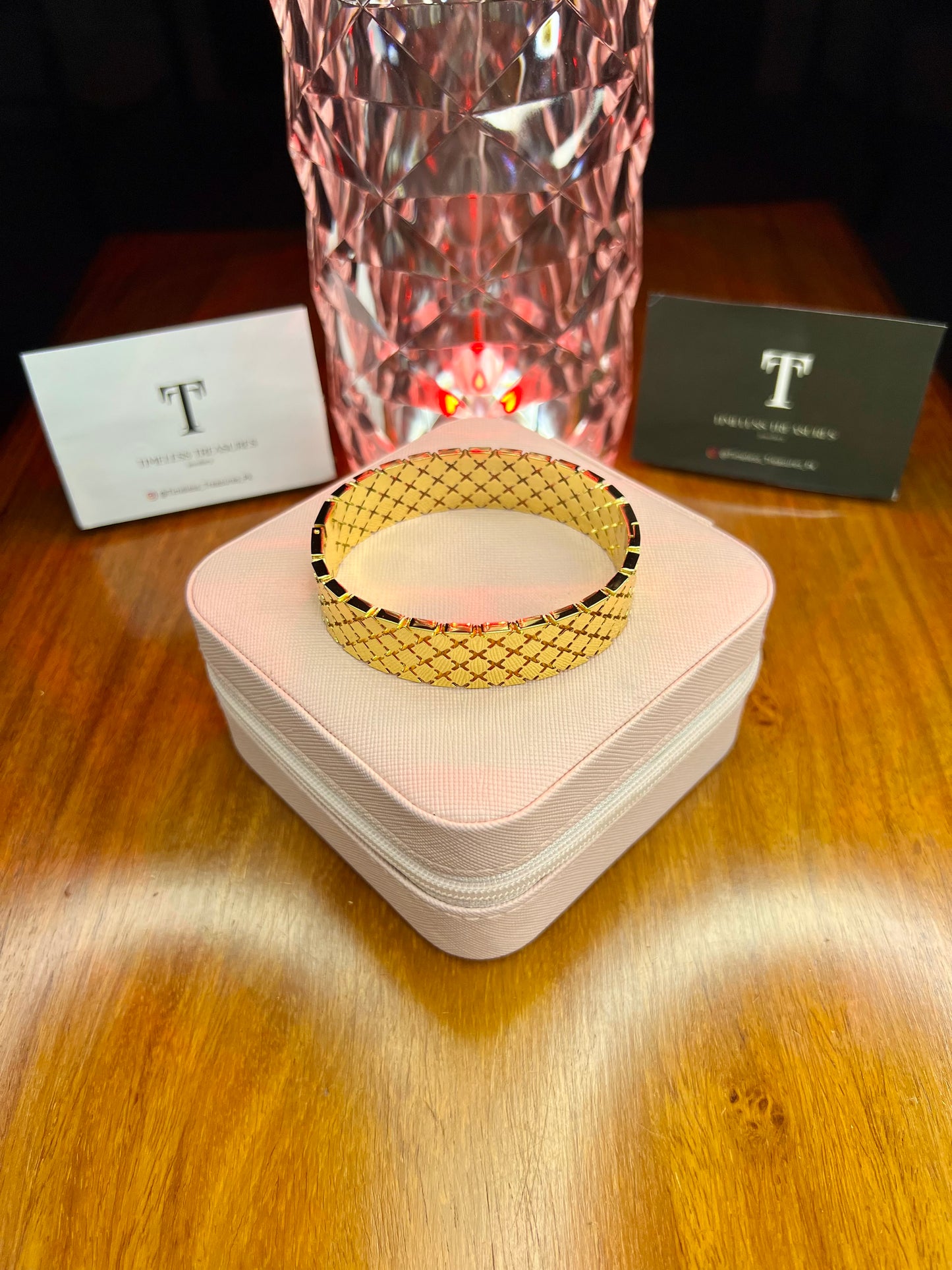 Premium Quality Stainless Steel 18k Honey Comb Luxury Handcuff