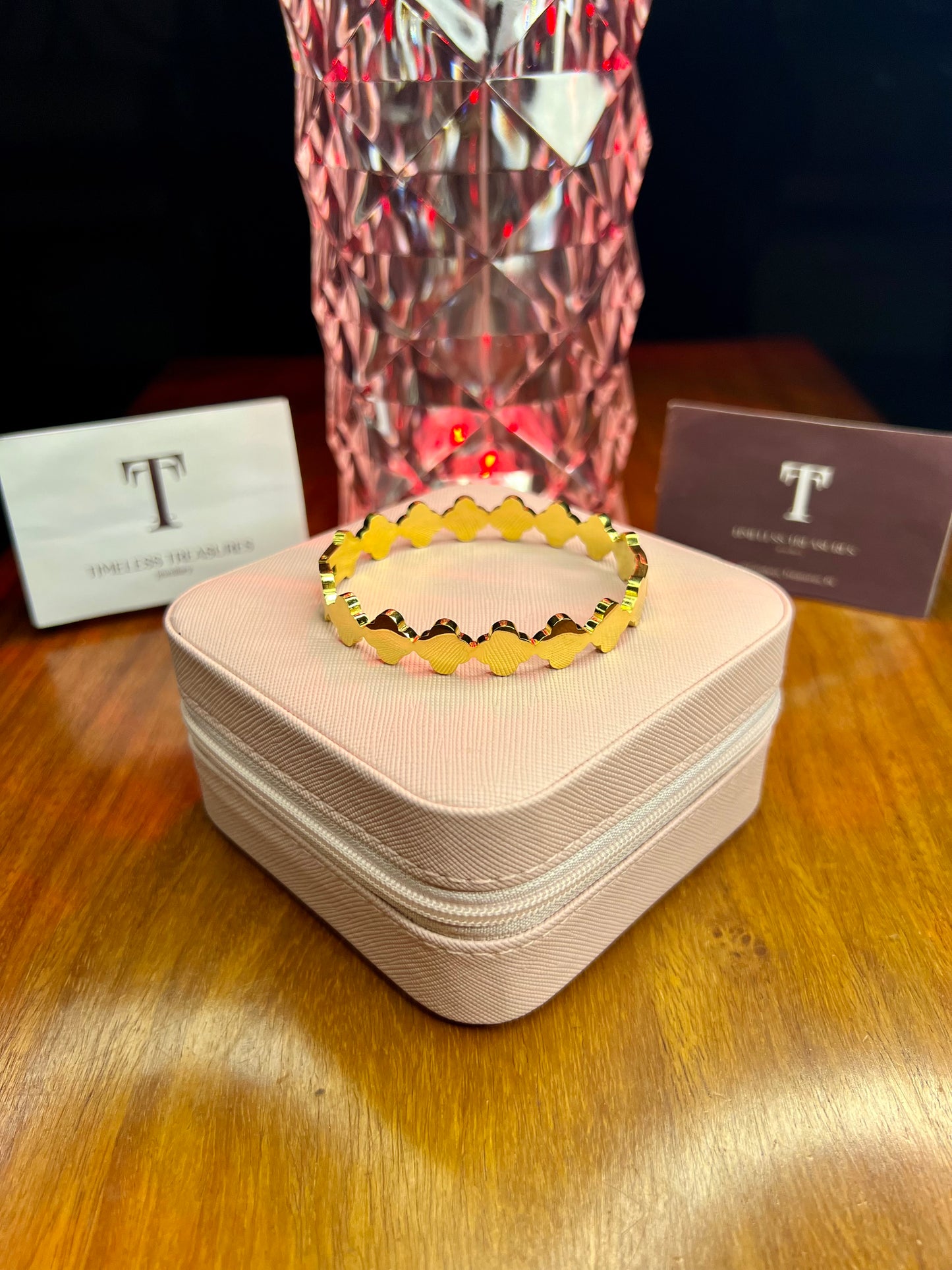 Premium Quality Stainless Steel 18k Multi Clove Gold Handcuff