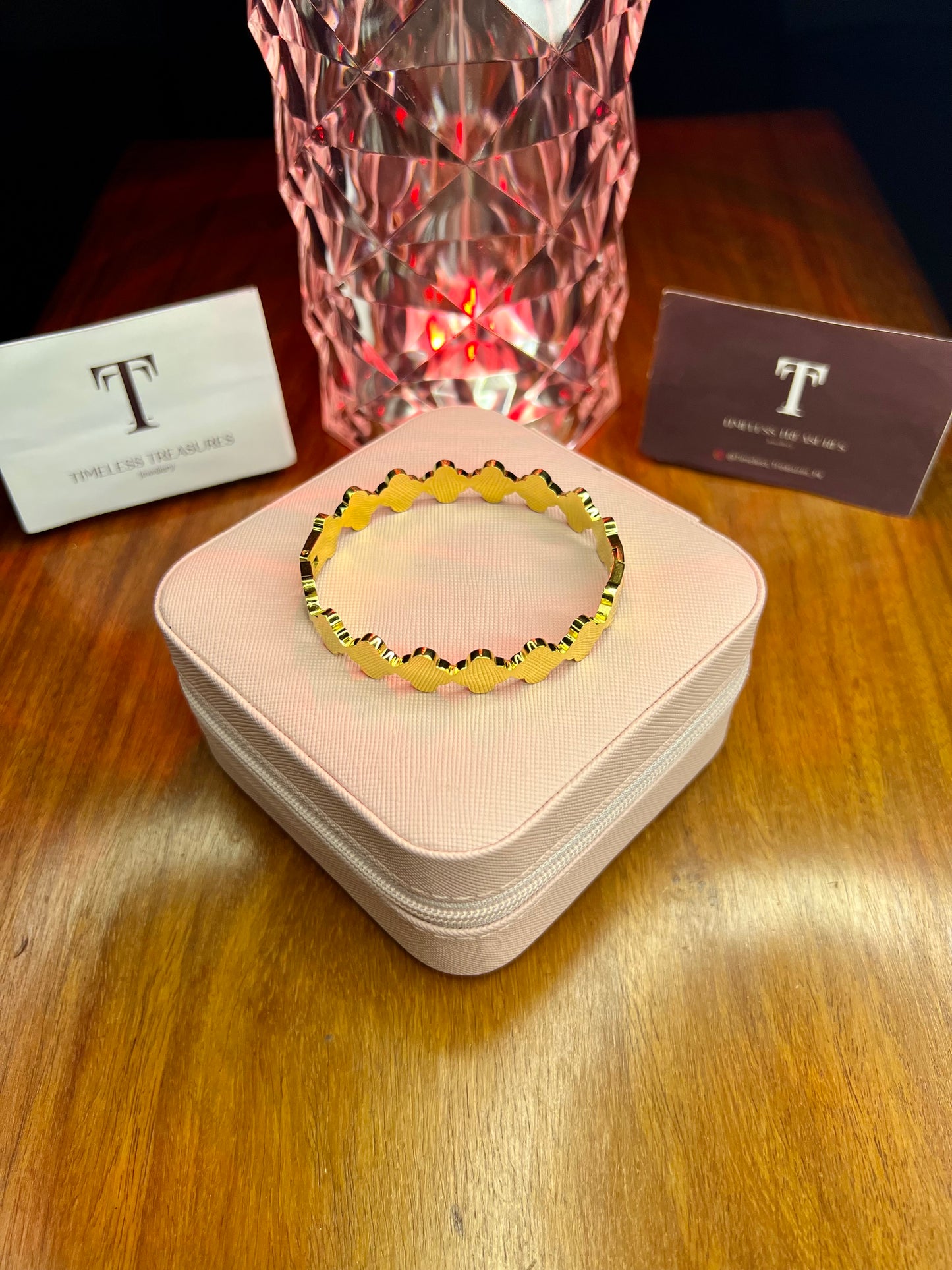 Premium Quality Stainless Steel 18k Multi Clove Gold Handcuff