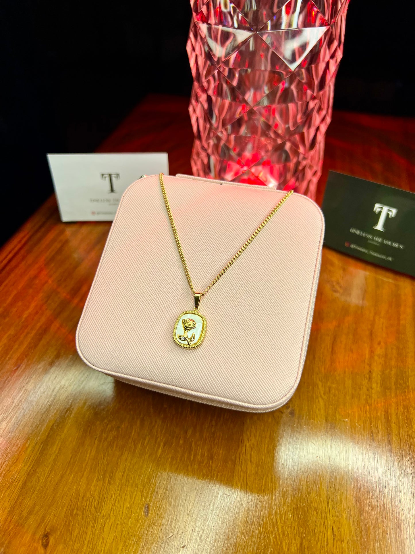 Premium Quality Stainless Steel 18k Gold Flower Shell Necklace