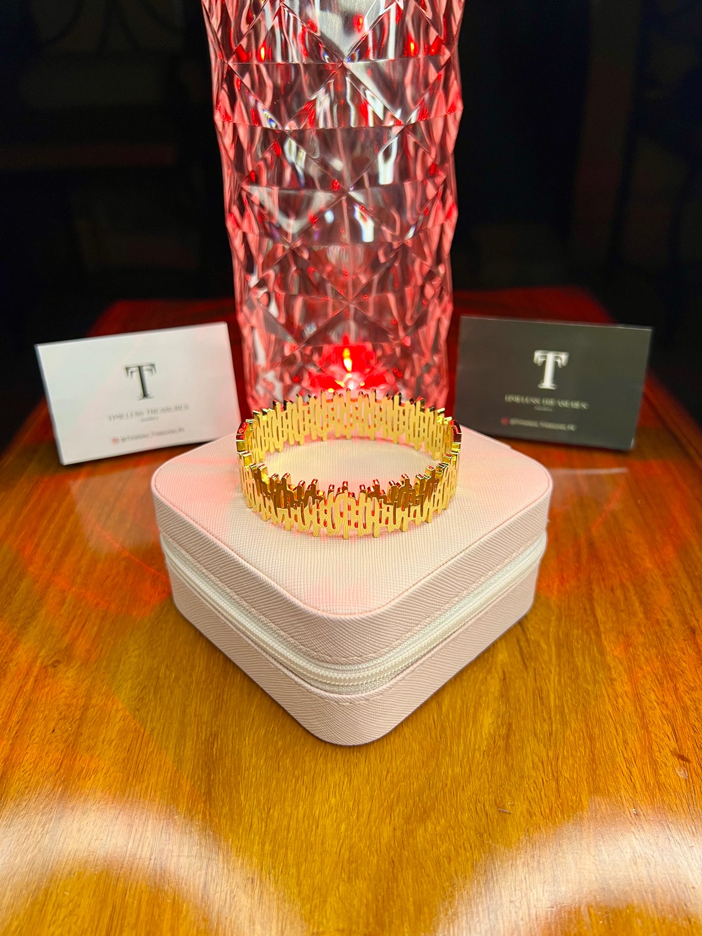 Premium Quality Stainless Steel 18k Auric Wave Handcuff