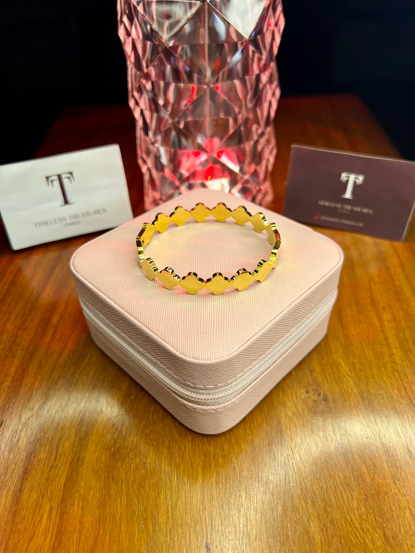 Premium Quality Stainless Steel 18k Multi Clove Gold Handcuff