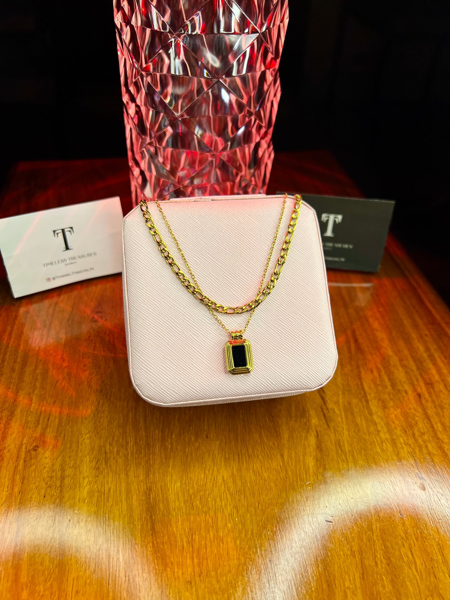 Premium Quality Stainless Steel 18k Double Chain Black Shell Necklace