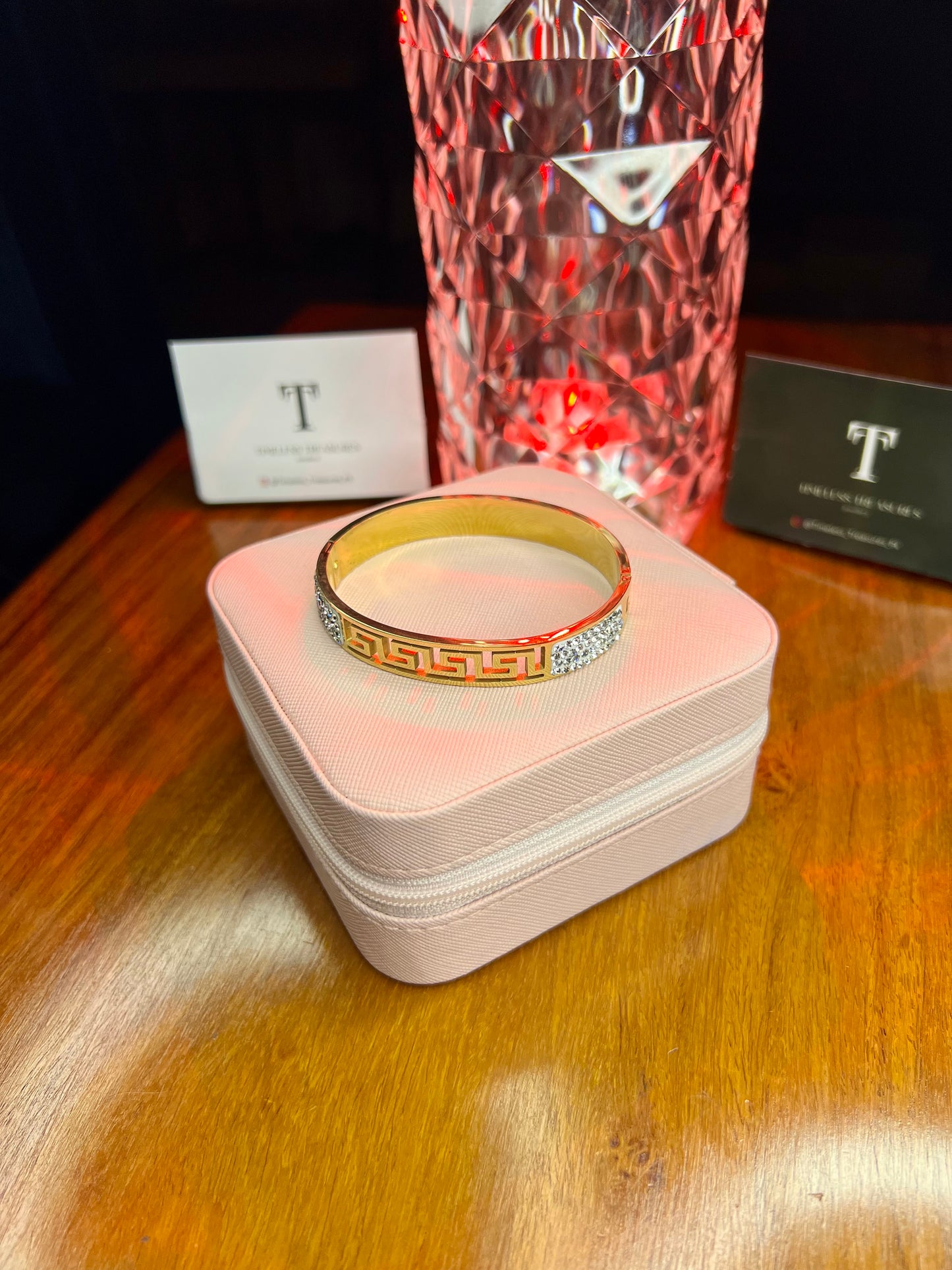 Premium Quality Stainless Steel 18k Vers Stones Luxury Handcuff