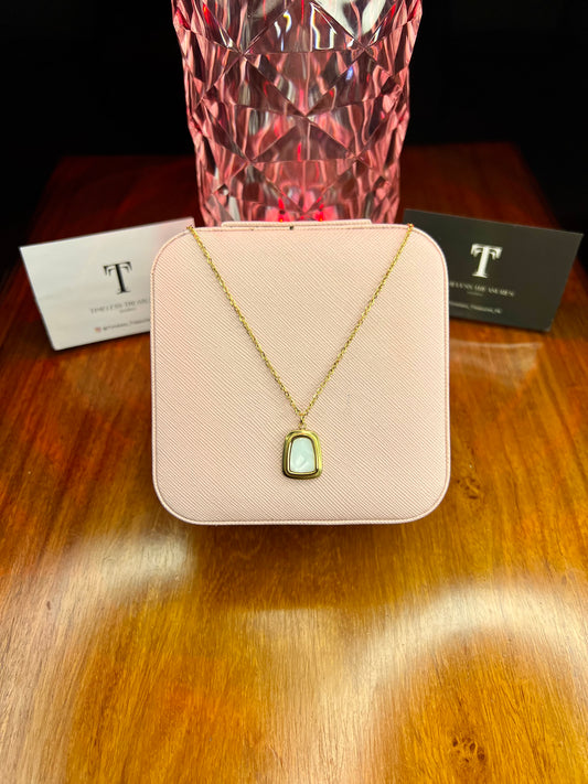 Premium Quality Stainless Steel 18k White Dial Necklace