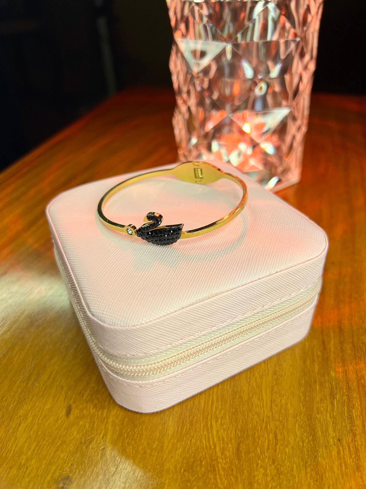 Premium Quality Stainless Steel 18k Black Swan Handcuff