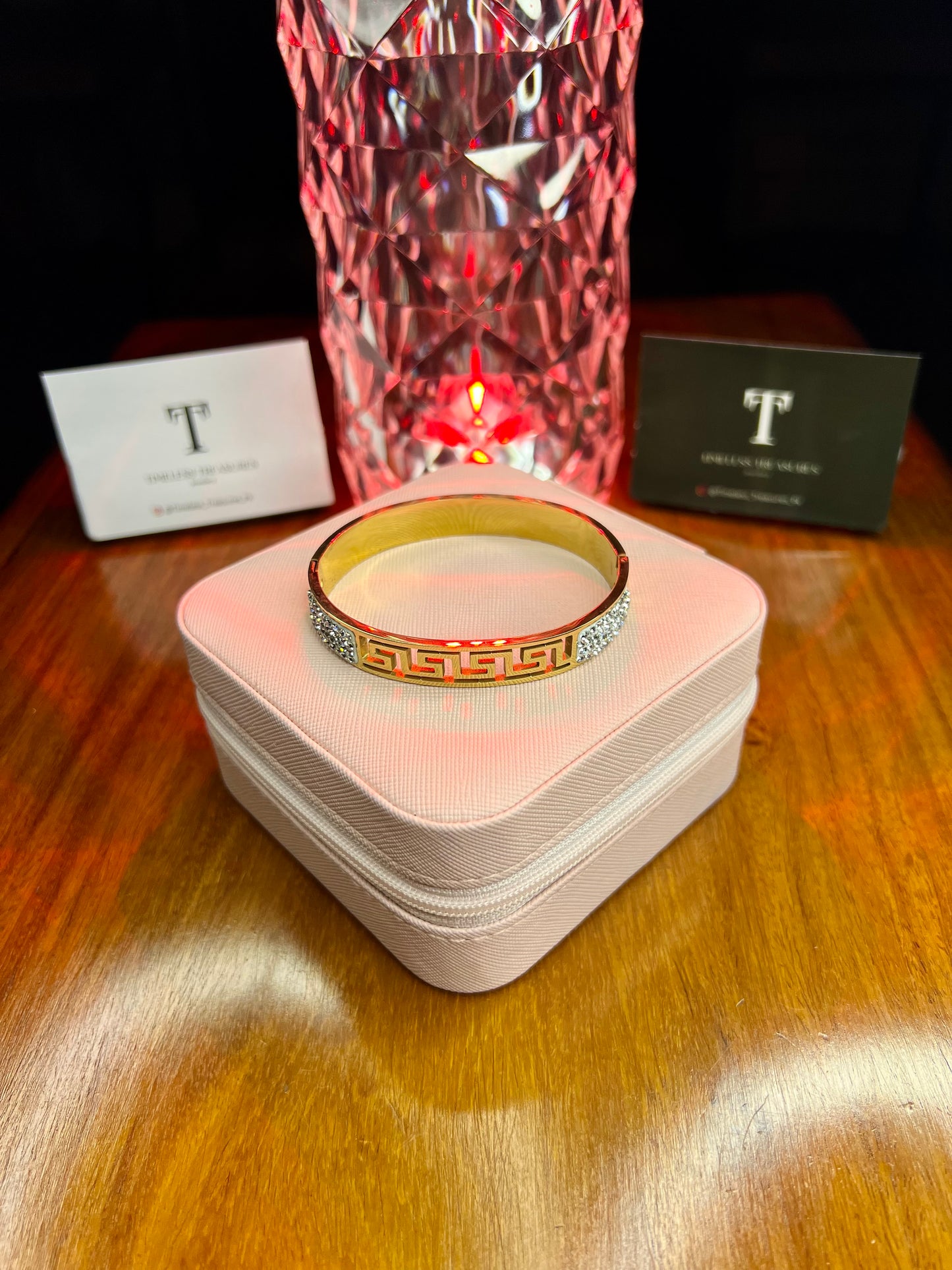 Premium Quality Stainless Steel 18k Vers Stones Luxury Handcuff