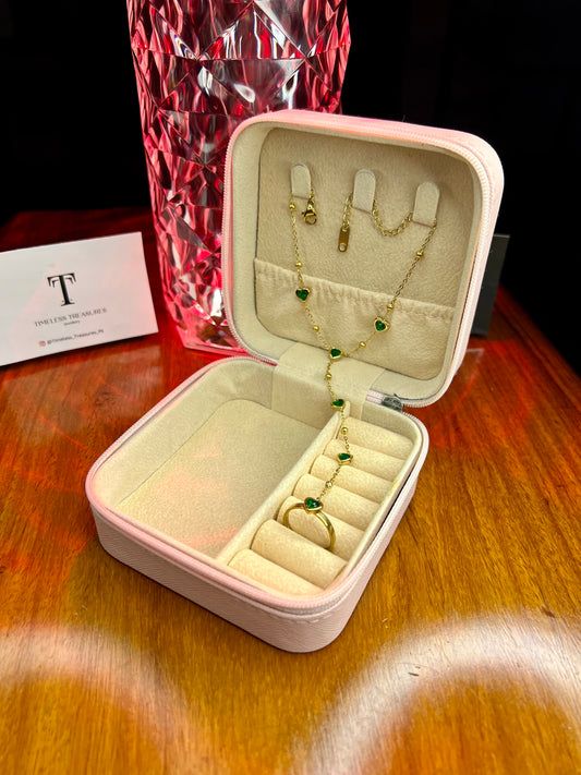 Premium Quality Stainless Steel 18k Green Stone Heart Handchain