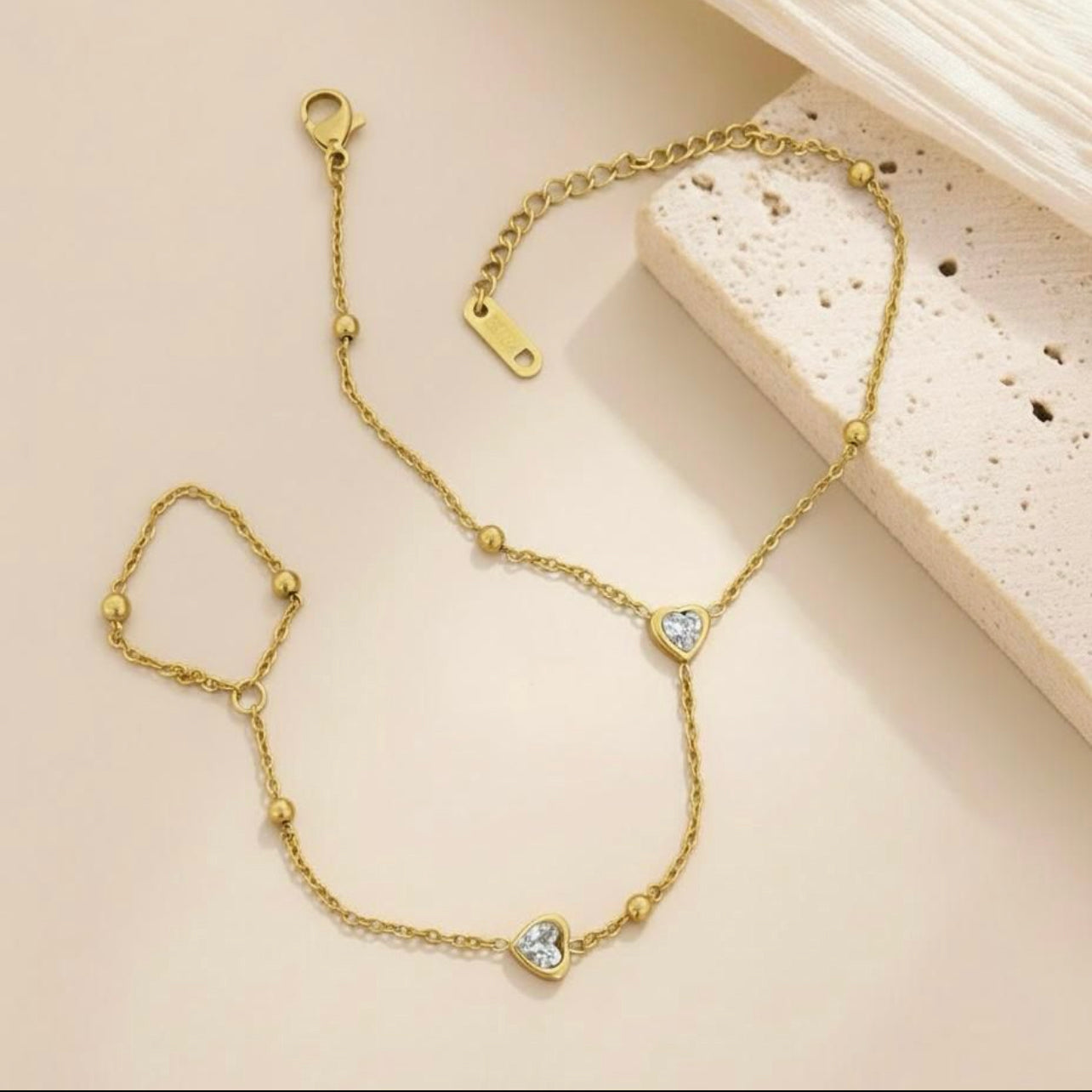 Premium Quality Stainless Steel 18k Heart Stone Handchain