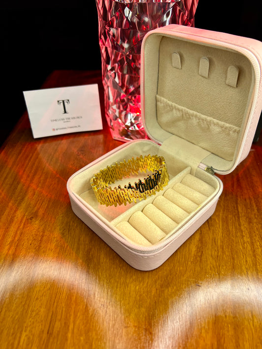 Premium Quality Stainless Steel 18k Auric Wave Handcuff