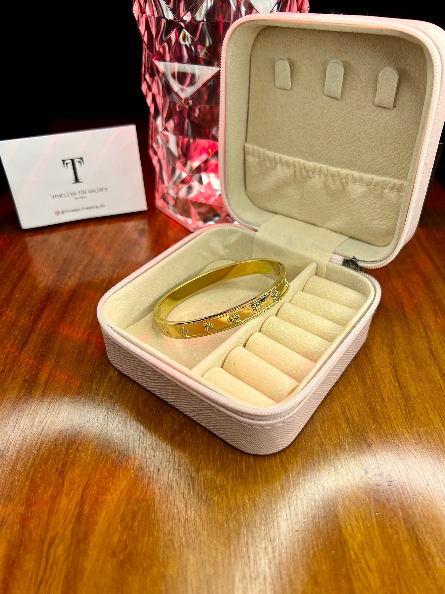 Premium Quality Stainless Steel 18k Stone Studded Vienna handcuff