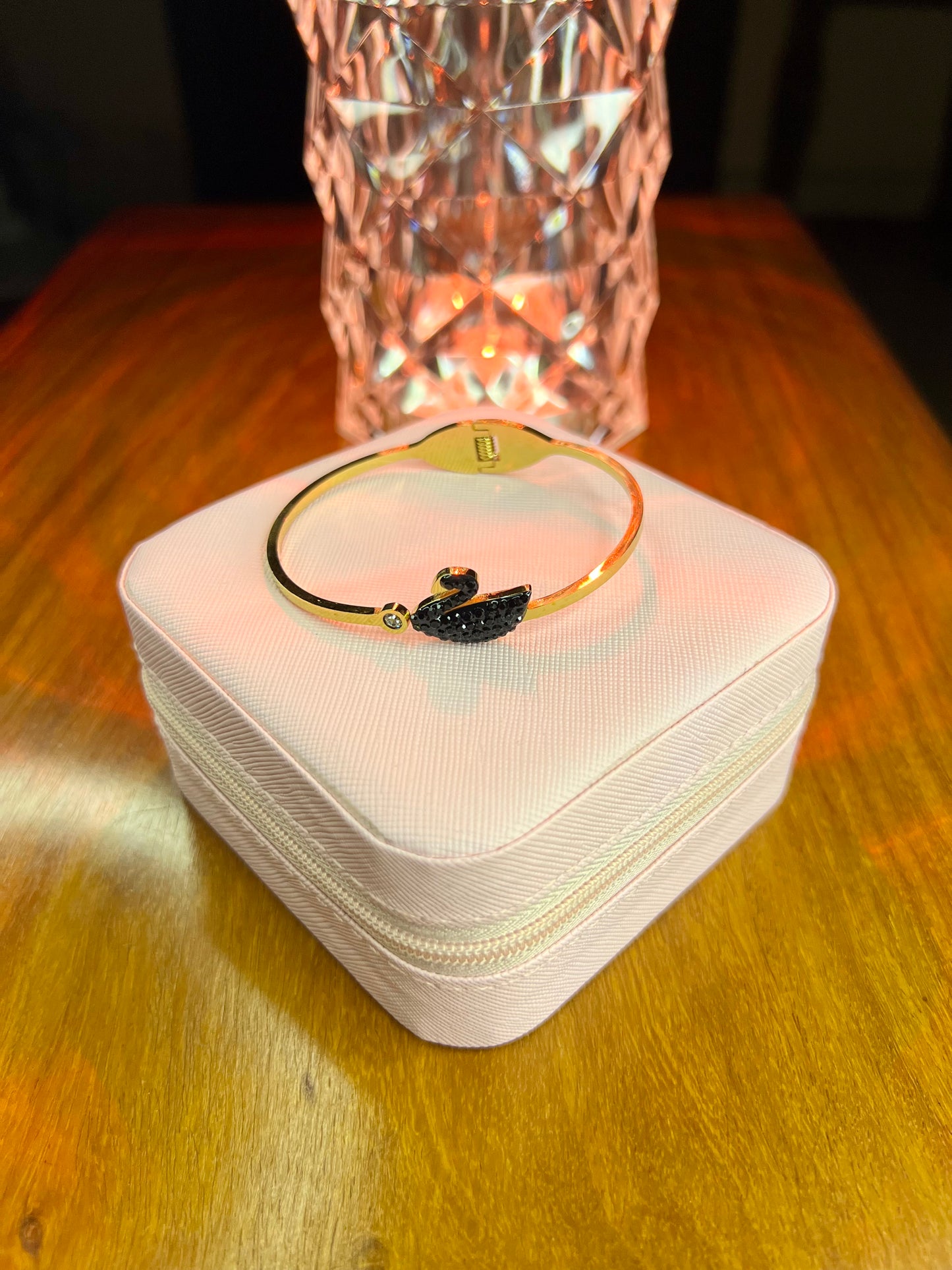 Premium Quality Stainless Steel 18k Black Swan Handcuff