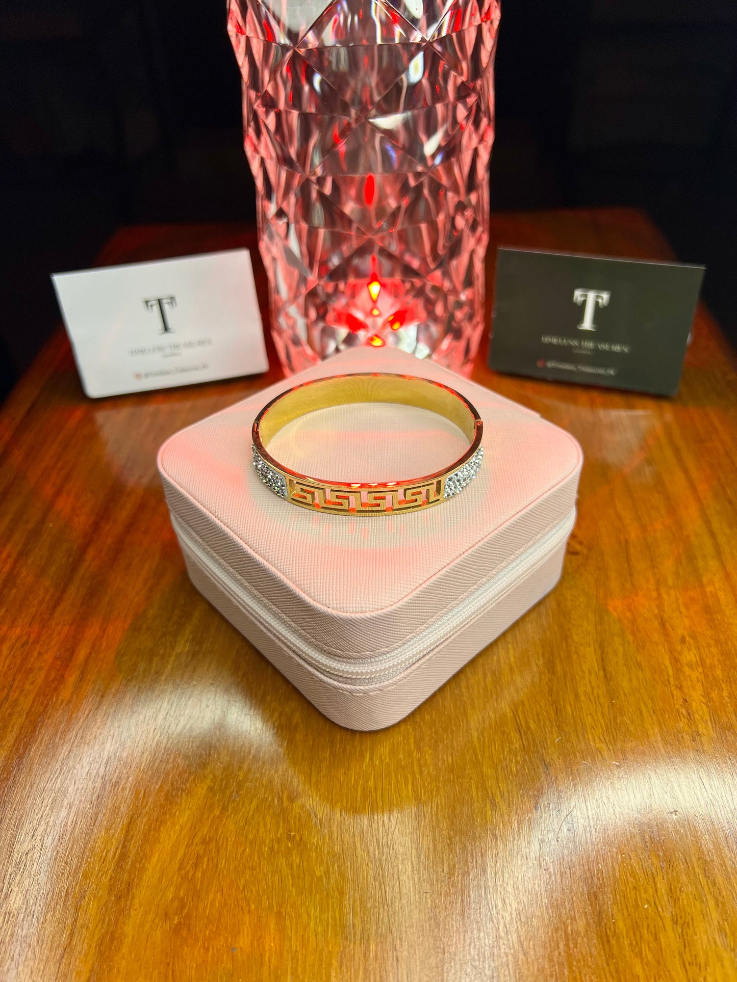 Premium Quality Stainless Steel 18k Vers Stones Luxury Handcuff