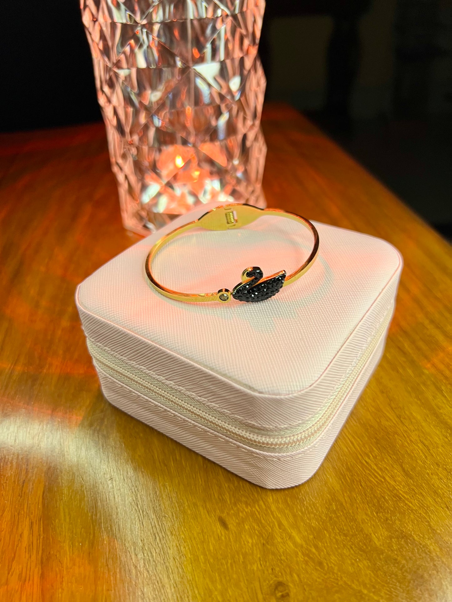 Premium Quality Stainless Steel 18k Black Swan Handcuff