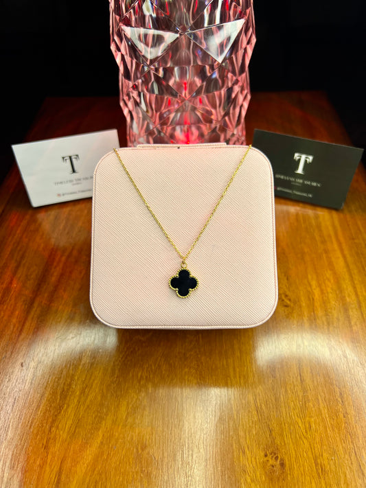 Premium Quality Stainless Steel 18k Double Side Clover Black/White Necklace
