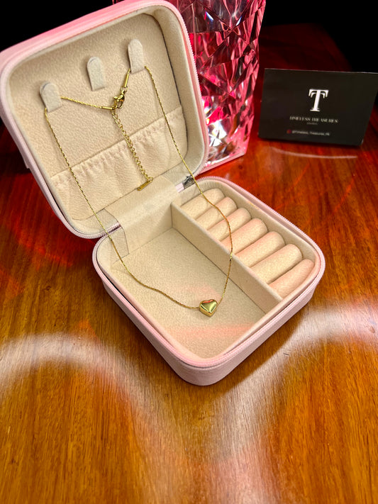 Premium Quality Stainless Steel 18k Retro Heart Necklace