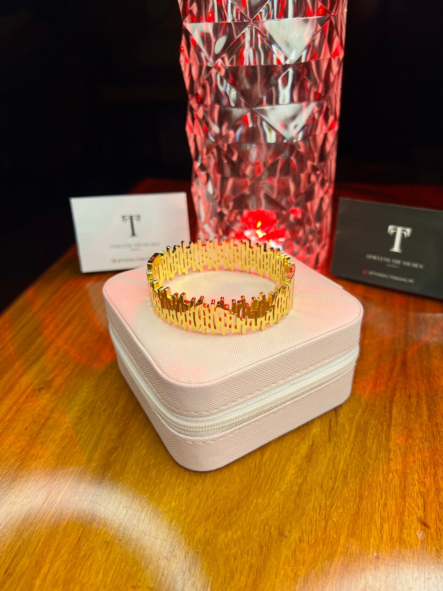 Premium Quality Stainless Steel 18k Auric Wave Handcuff