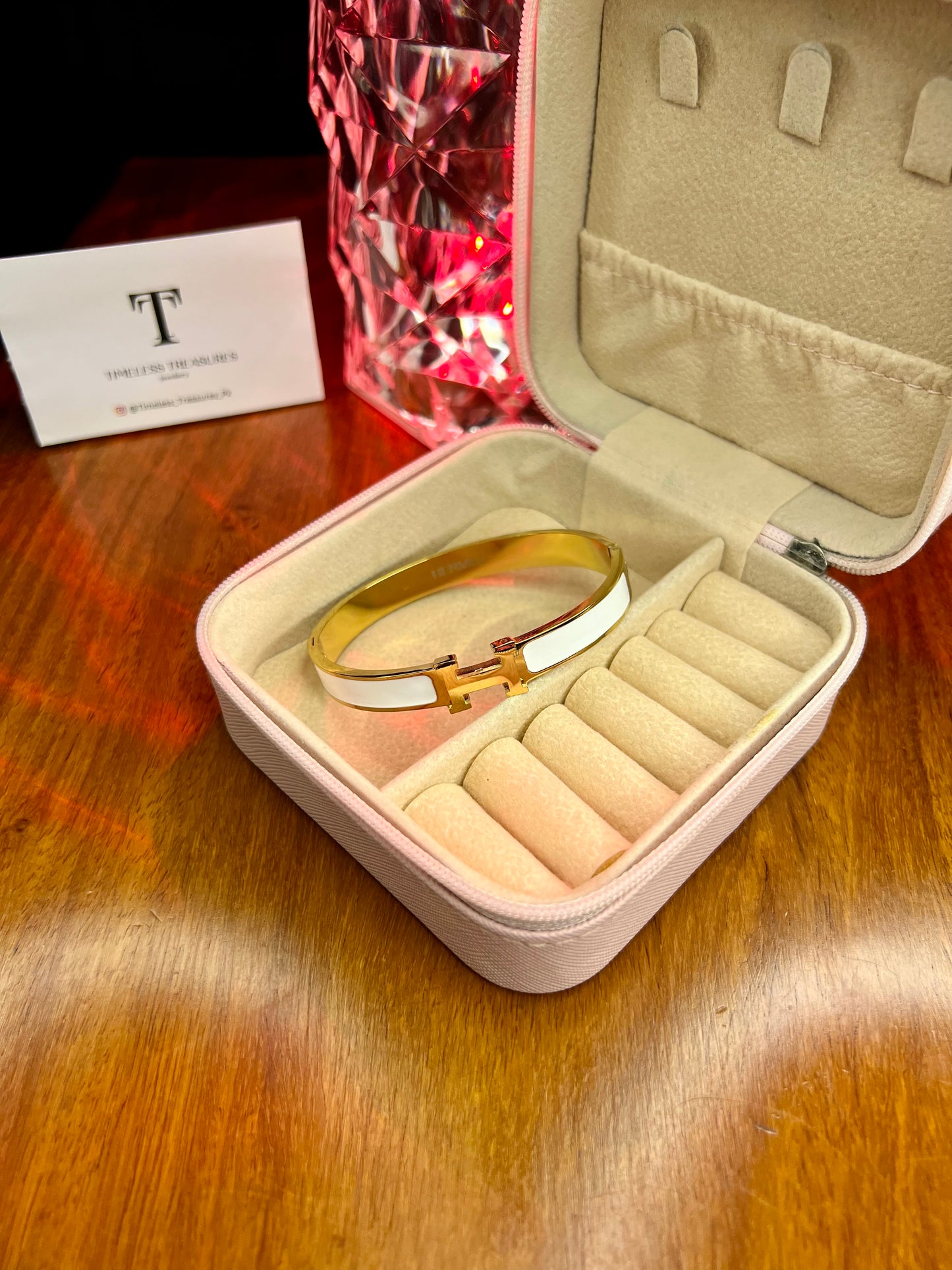 Premium Quality Stainless Steel 18k Hermes White Handcuff