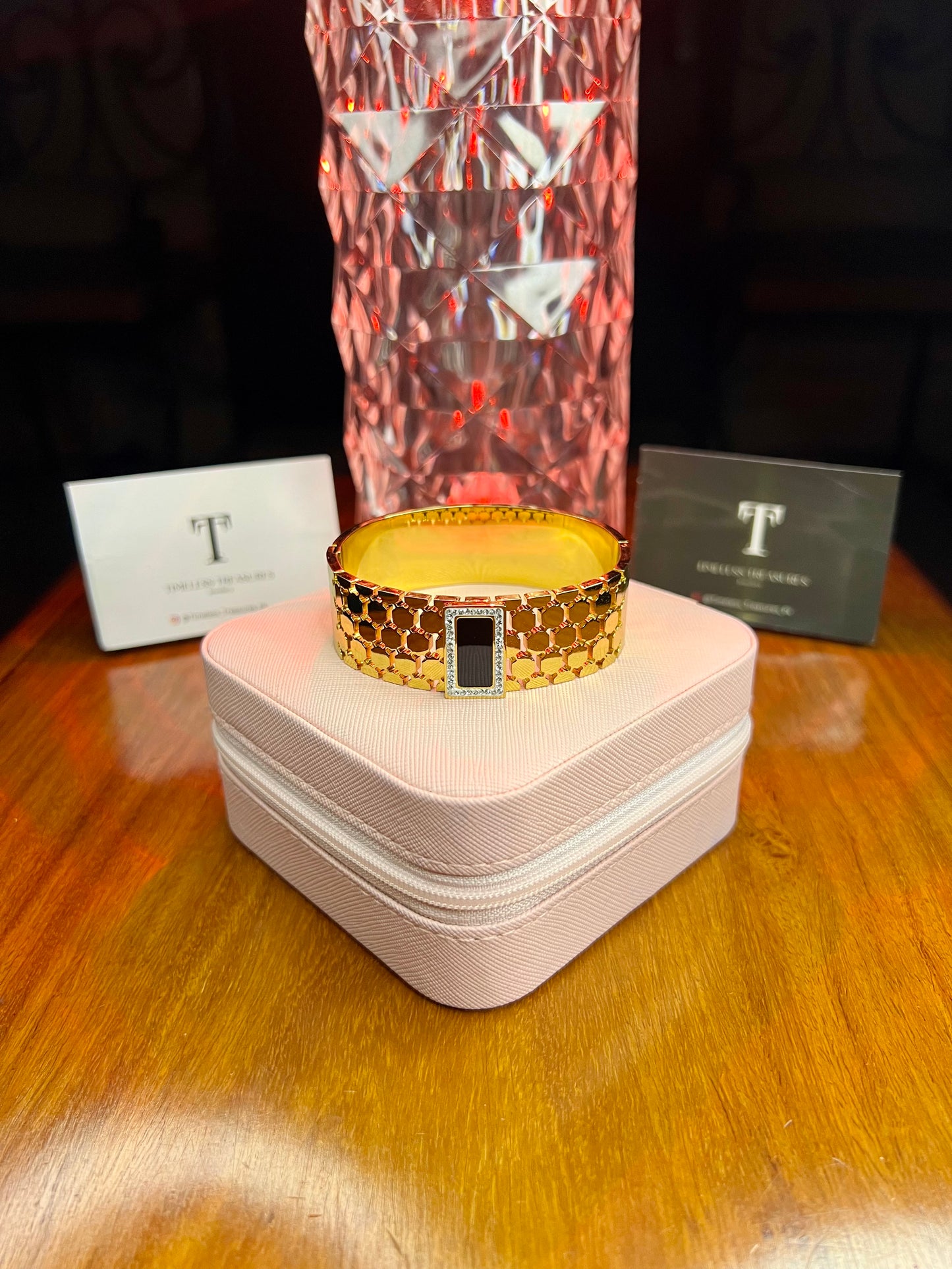 Premium Quality Stainless Steel 18k Black Tag Luxury Handcuff