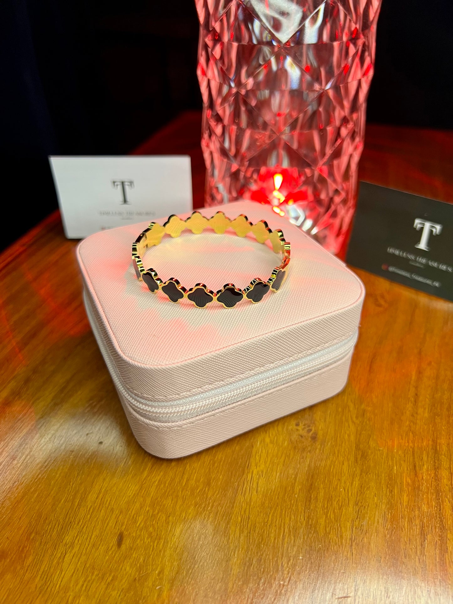 Premium Quality Stainless Steel 18k Black Multi Clove Handcuff